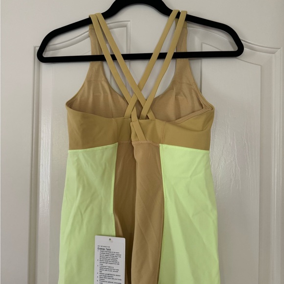 NWT Lululemon Energy Tank - Picture 4 of 6